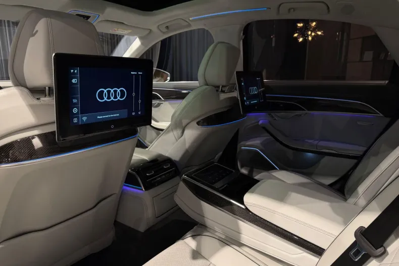 Audi S8 din 2025 cu 27.500 km - oferta AUD201909 - foto 29