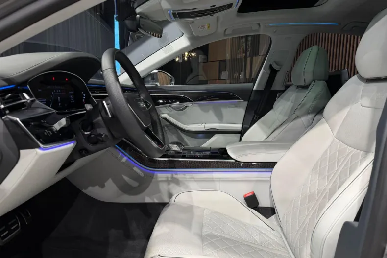 Audi S8 din 2025 cu 27.500 km - oferta AUD201909 - foto 32