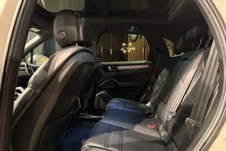 Porsche Cayenne din 2021 cu 78.000 km - oferta POR201911 - foto 23