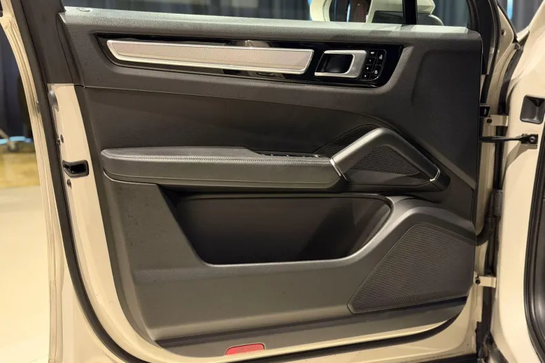 Porsche Cayenne din 2021 cu 78.000 km - oferta POR201911 - foto 28