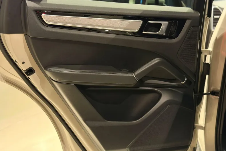 Porsche Cayenne din 2021 cu 78.000 km - oferta POR201911 - foto 29