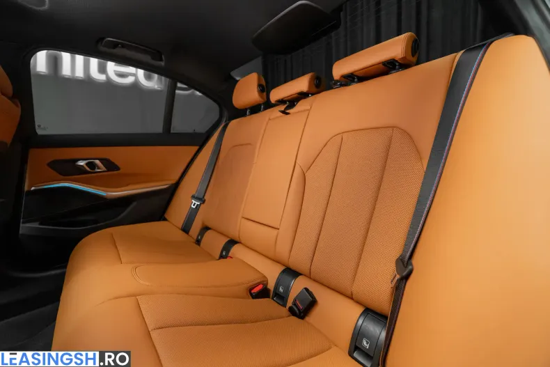 BMW 330i (Seria 3) din 2024 cu 14.600 km - oferta BMW201915 - foto 26