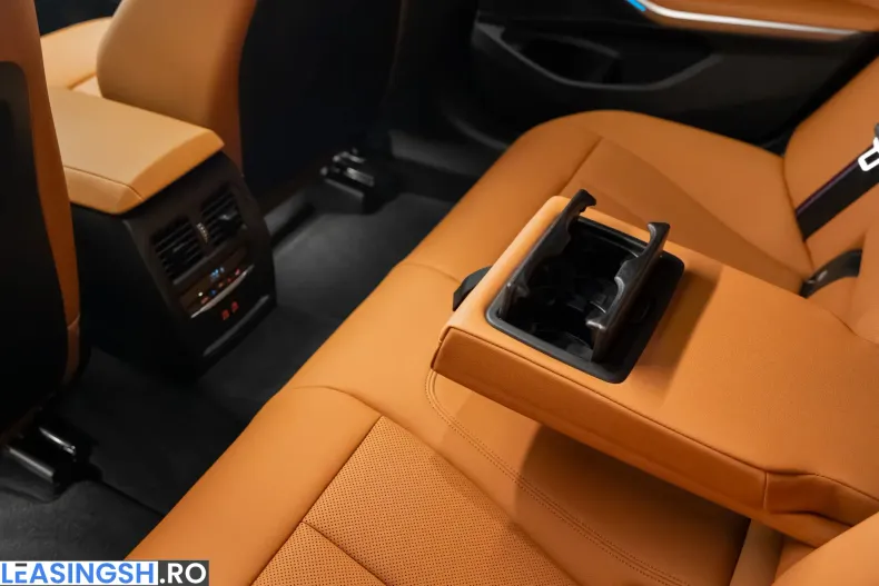 BMW 330i (Seria 3) din 2024 cu 14.600 km - oferta BMW201915 - foto 27