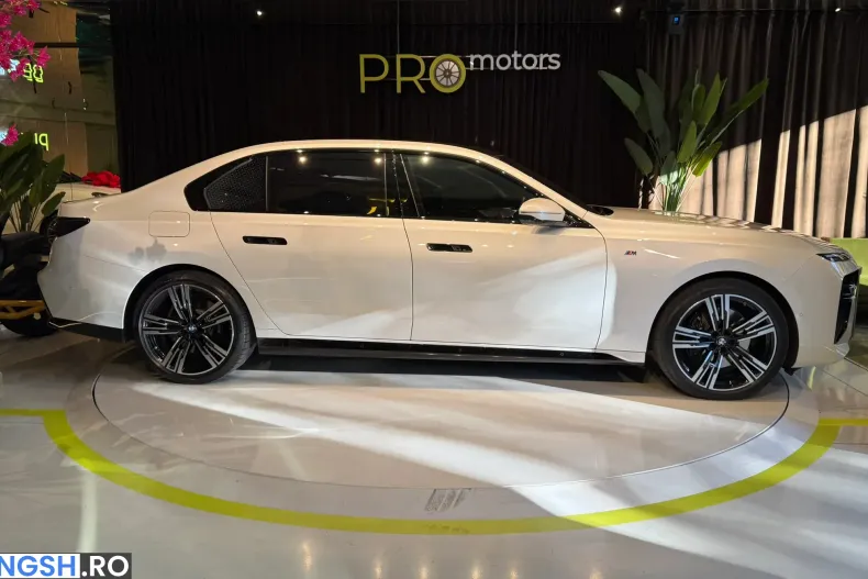 BMW 740d (Seria 7) din 2024 cu 31.000 km - oferta BMW201917 - foto 3