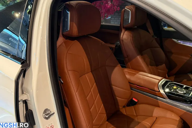 BMW 740d (Seria 7) din 2024 cu 31.000 km - oferta BMW201917 - foto 38