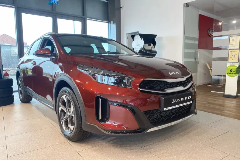 Kia XCeed din 2026 cu 6 km - oferta KIA201918 - foto 3