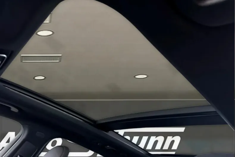 Mercedes-Benz GLC din 2025 cu 9.500 km - oferta MER201921 - foto 9