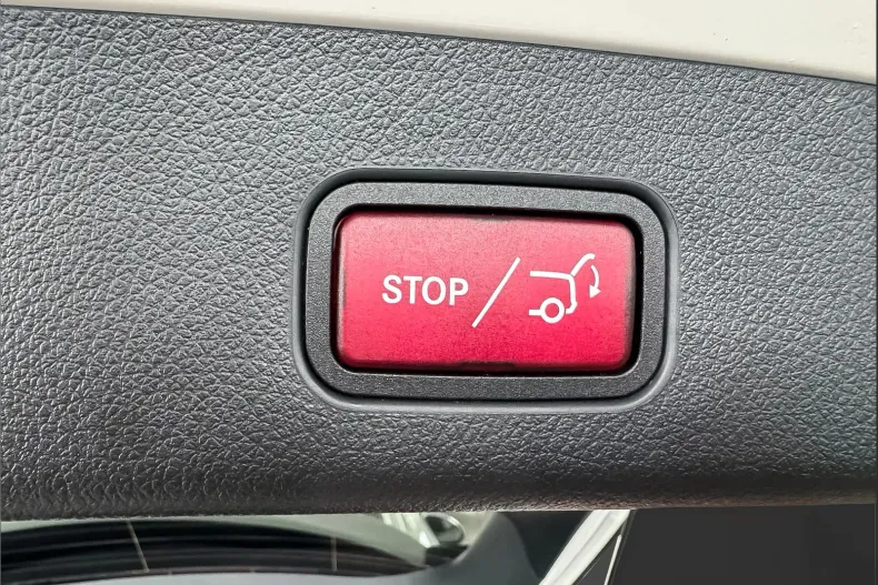 Mercedes-Benz GLC din 2025 cu 9.500 km - oferta MER201921 - foto 22