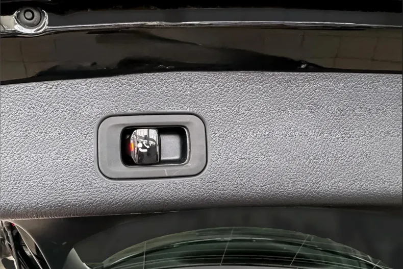 Mercedes-Benz GLC din 2024 cu 16.903 km - oferta MER201923 - foto 21