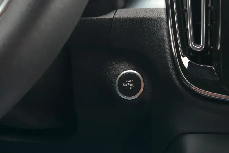 Volvo XC40 din 2020 cu 160.500 km - oferta VOL201925 - foto 17