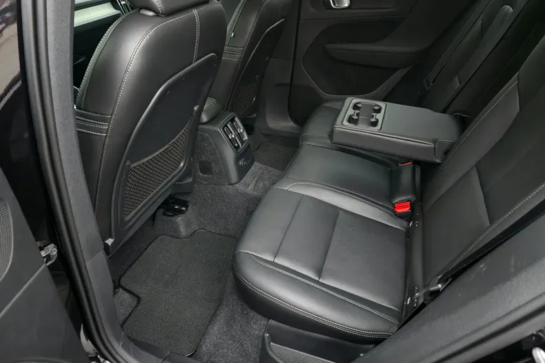 Volvo XC40 din 2020 cu 107.200 km - oferta VOL201926 - foto 12