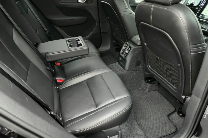 Volvo XC40 din 2020 cu 107.200 km - oferta VOL201926 - foto 18