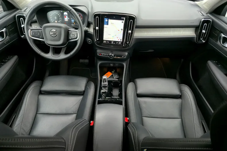 Volvo XC40 din 2020 cu 107.200 km - oferta VOL201926 - foto 19