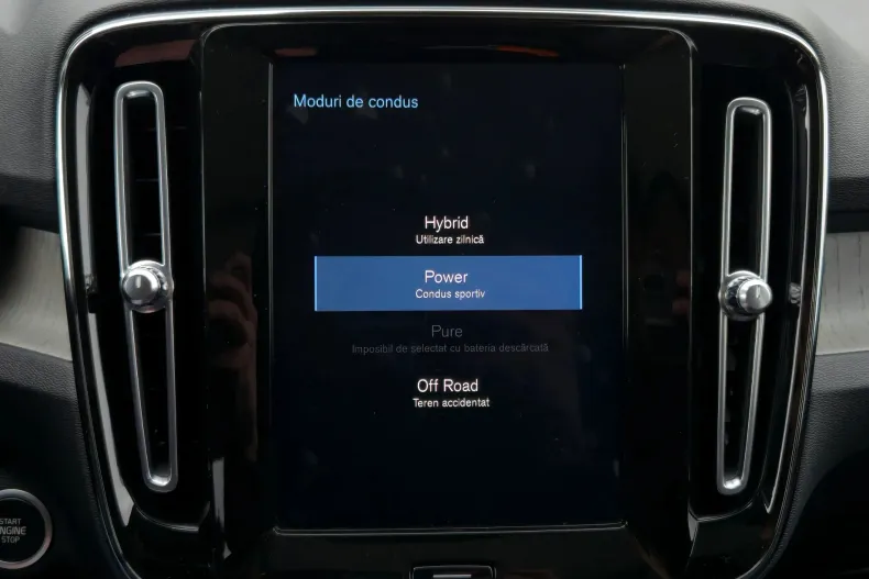 Volvo XC40 din 2020 cu 107.200 km - oferta VOL201926 - foto 24