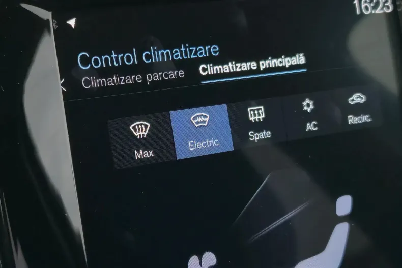 Volvo XC40 din 2020 cu 107.200 km - oferta VOL201926 - foto 27