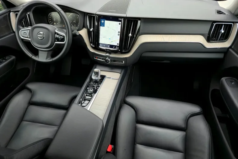 Volvo XC60 din 2020 cu 165.200 km - oferta VOL201929 - foto 6