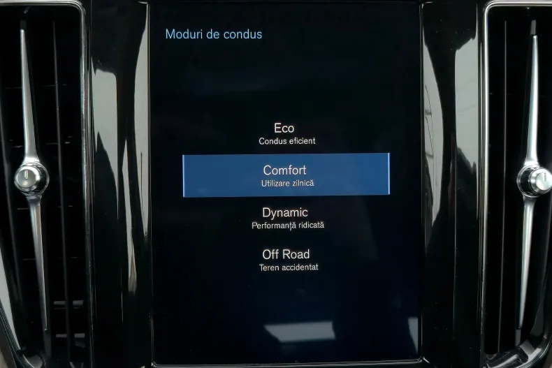 Volvo XC60 din 2020 cu 165.200 km - oferta VOL201929 - foto 21