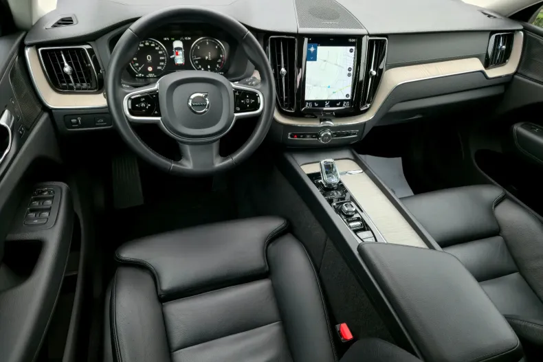 Volvo XC60 din 2020 cu 165.200 km - oferta VOL201929 - foto 23