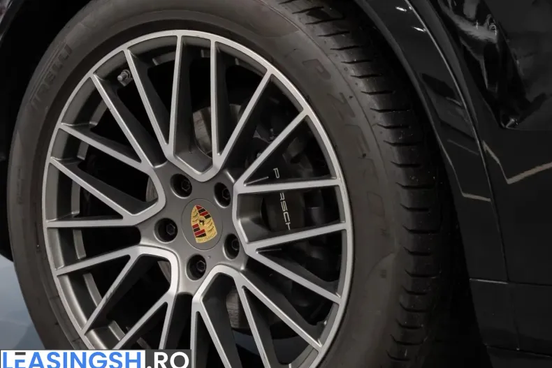 Porsche Cayenne din 2023 cu 42.860 km - oferta POR201934 - foto 9