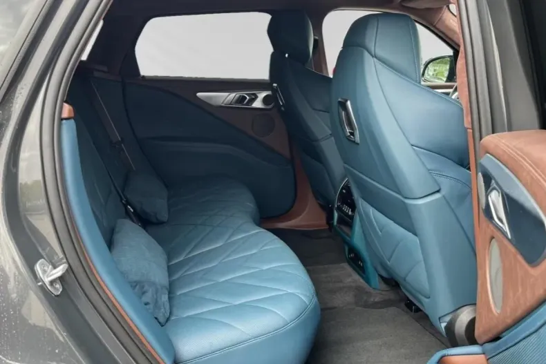 BMW XM (Seria X) din 2024 cu 25.400 km - oferta BMW201935 - foto 12