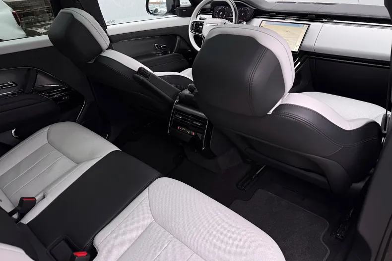 Land Rover Range Rover Sport din 2023 cu 105.000 km - oferta LAN201940 - foto 20