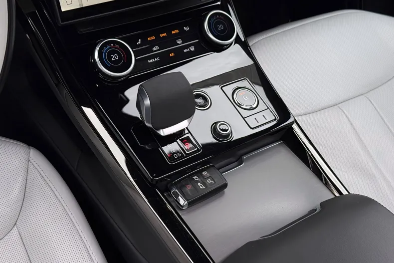 Land Rover Range Rover Sport din 2023 cu 105.000 km - oferta LAN201940 - foto 29