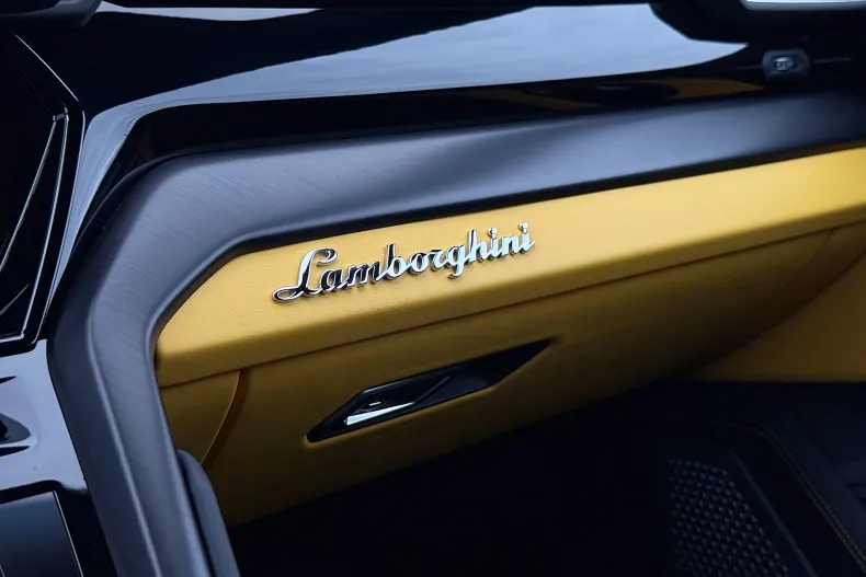 Lamborghini Urus din 2024 cu 10.707 km - oferta LAM201944 - foto 39