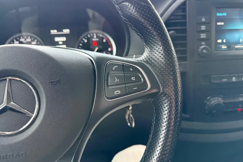 Mercedes-Benz Vito din 2023 cu 41.907 km - oferta MER201946 - foto 15