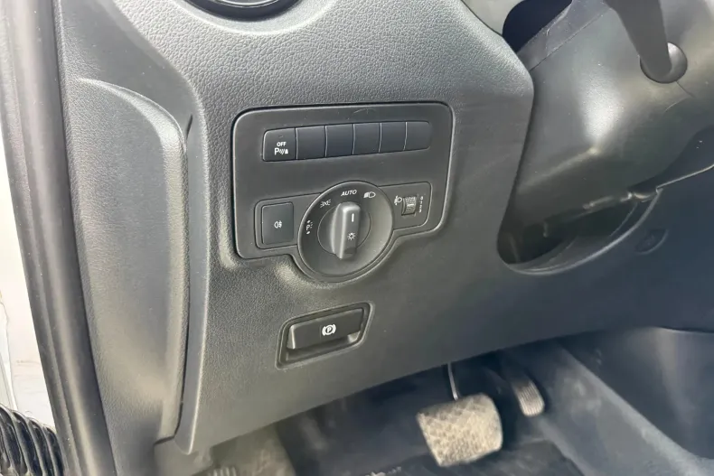 Mercedes-Benz Vito din 2023 cu 41.907 km - oferta MER201946 - foto 18