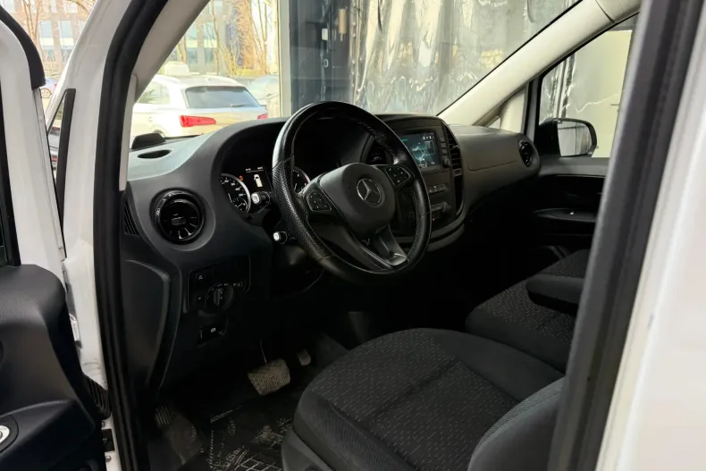 Mercedes-Benz Vito din 2023 cu 41.907 km - oferta MER201946 - foto 19