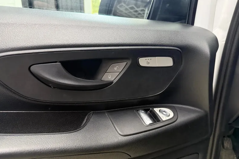 Mercedes-Benz Vito din 2023 cu 41.907 km - oferta MER201946 - foto 21