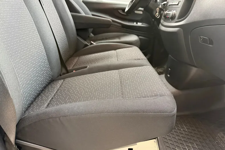 Mercedes-Benz Vito din 2023 cu 41.907 km - oferta MER201946 - foto 28