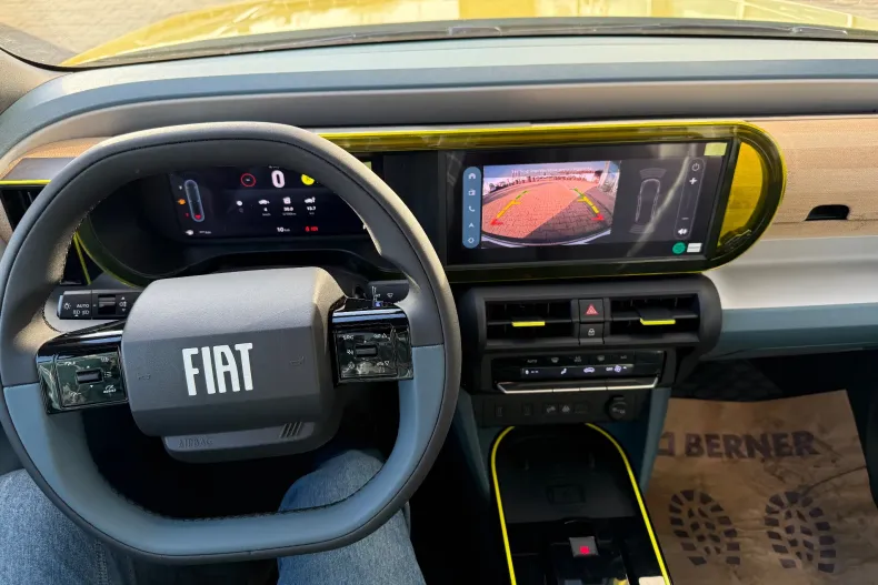 Fiat Grande Panda din 2026 cu 3.200 km - oferta FIA201951 - foto 19