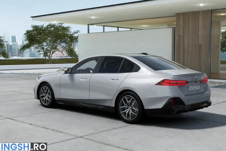 BMW 520d (Seria 5) din 2026 cu 1 km - oferta BMW201952 - foto 3