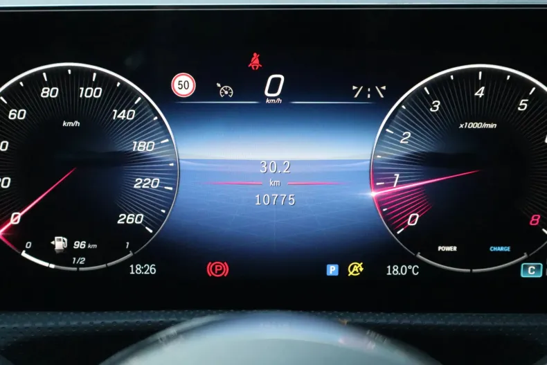 Mercedes-Benz CLA (Clasa CLA) din 2024 cu 10.775 km - oferta MER201953 - foto 14