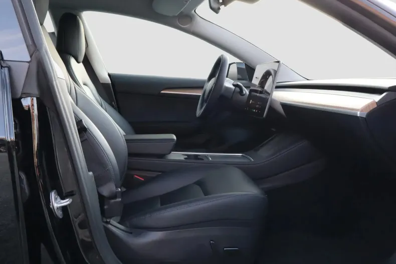 Tesla Model 3 din 2022 cu 123.293 km - oferta TES201955 - foto 9