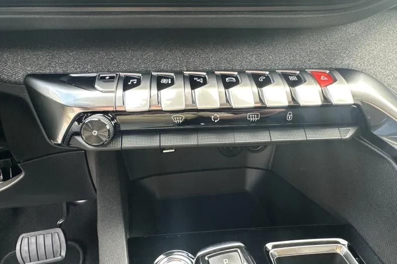 Peugeot 3008 din 2021 cu 74.223 km - oferta PEU201958 - foto 17