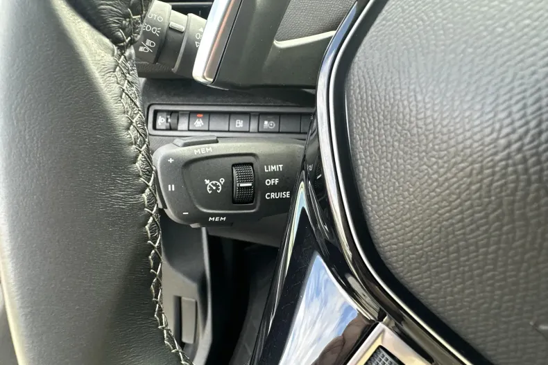 Peugeot 3008 din 2021 cu 74.223 km - oferta PEU201958 - foto 24