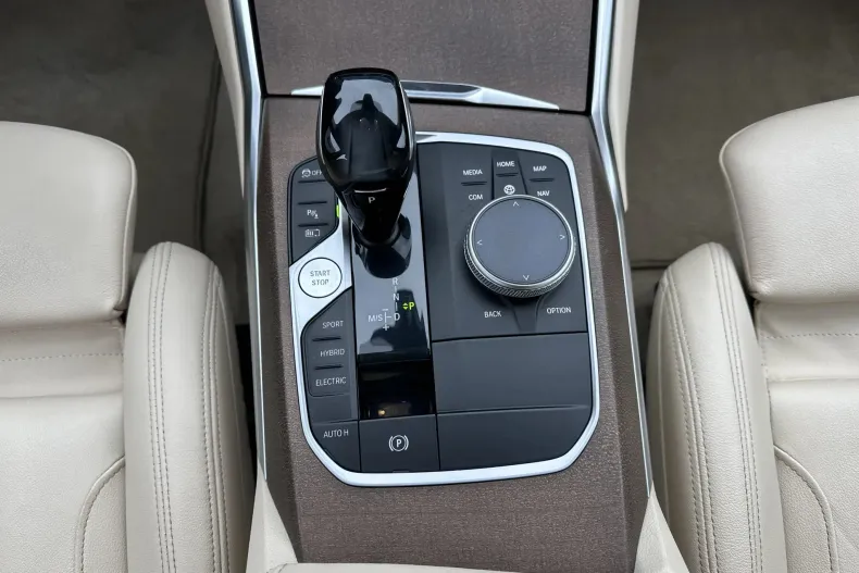 BMW 330e (Seria 3) din 2021 cu 98.618 km - oferta BMW201959 - foto 18