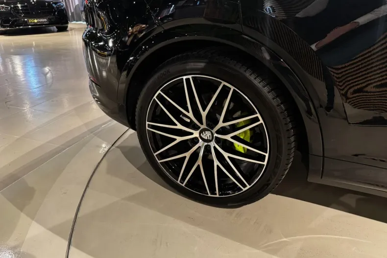 Porsche Cayenne din 2024 cu 12.000 km - oferta POR201968 - foto 20