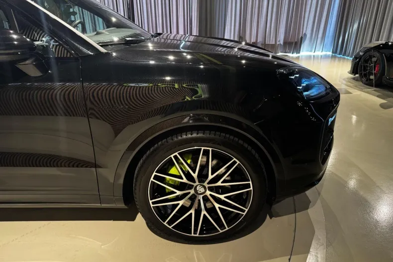 Porsche Cayenne din 2024 cu 12.000 km - oferta POR201968 - foto 21