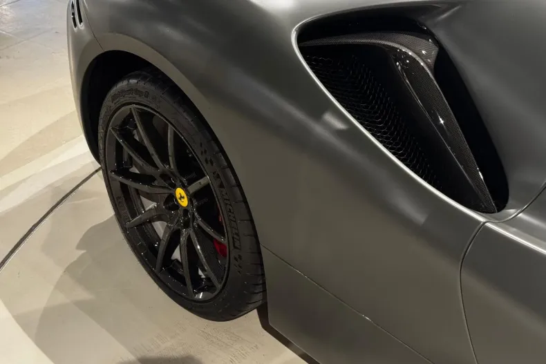 Ferrari SF90 Stradale din 2023 cu 11.000 km - oferta FER201970 - foto 3