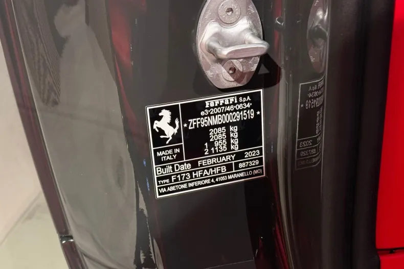 Ferrari SF90 Stradale din 2023 cu 11.000 km - oferta FER201970 - foto 15