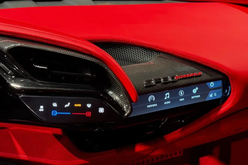 Ferrari SF90 Stradale din 2023 cu 11.000 km - oferta FER201970 - foto 16