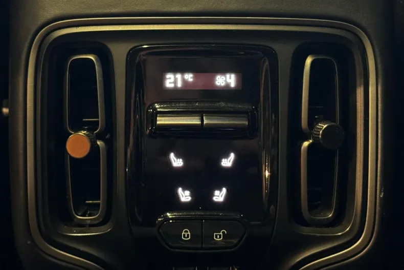 Aston Martin DBX din 2021 cu 99.000 km - oferta AST201972 - foto 19