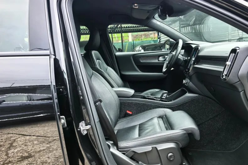 Volvo XC40 din 2020 cu 154.130 km - oferta VOL202021 - foto 15