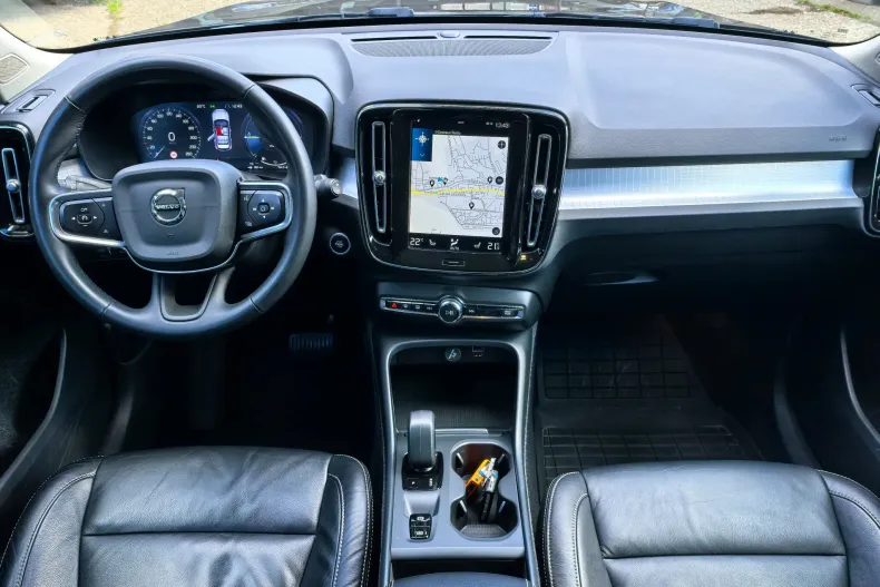 Volvo XC40 din 2022 cu 145.360 km - oferta VOL202023 - foto 6