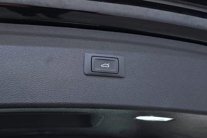 Audi Q5 din 2021 cu 76.228 km - oferta AUD202028 - foto 17