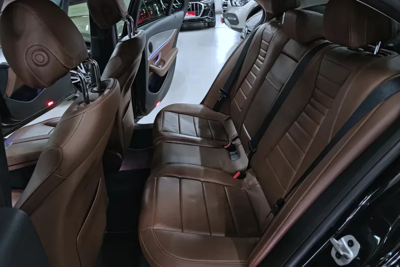 Mercedes-Benz E din 2020 cu 166.372 km - oferta MER202032 - foto 35