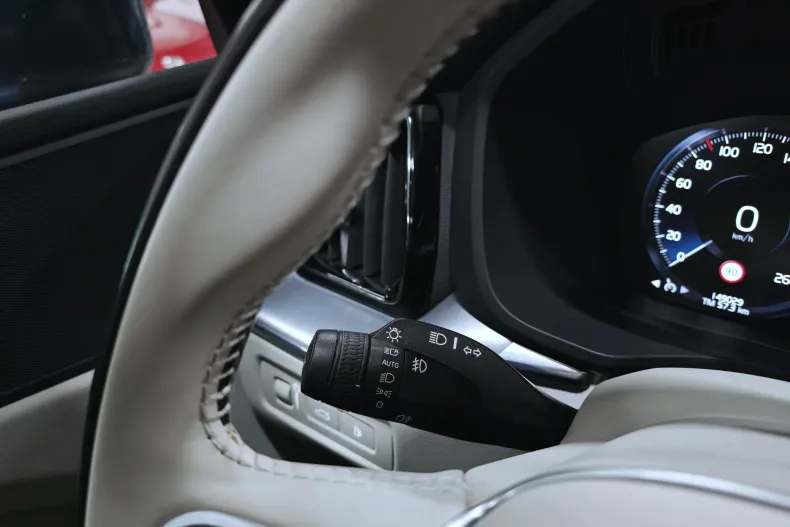 Volvo XC60 din 2020 cu 148.947 km - oferta VOL202041 - foto 30